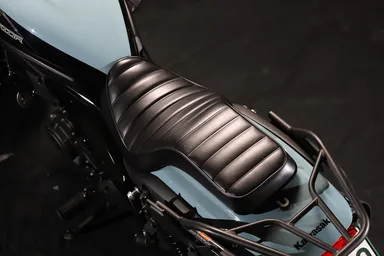 GOODSEAT “COBRA” for ELIMINATOR/SE　ホリゾンタル　ブラック