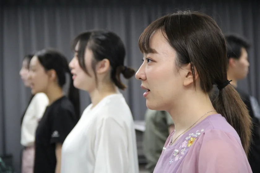 稽古より(2)　稽古場写真 撮影：カメワリミカ子