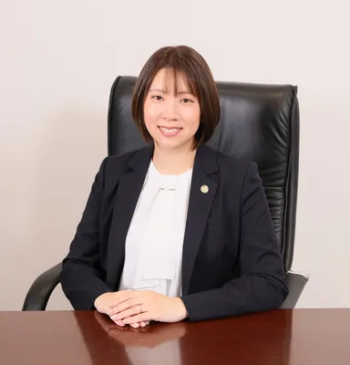 弁護士　西川 寛乃