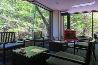 サロン　1050　内観