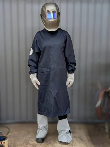 私服でも防炎着貸し出します。(サンダルNG)