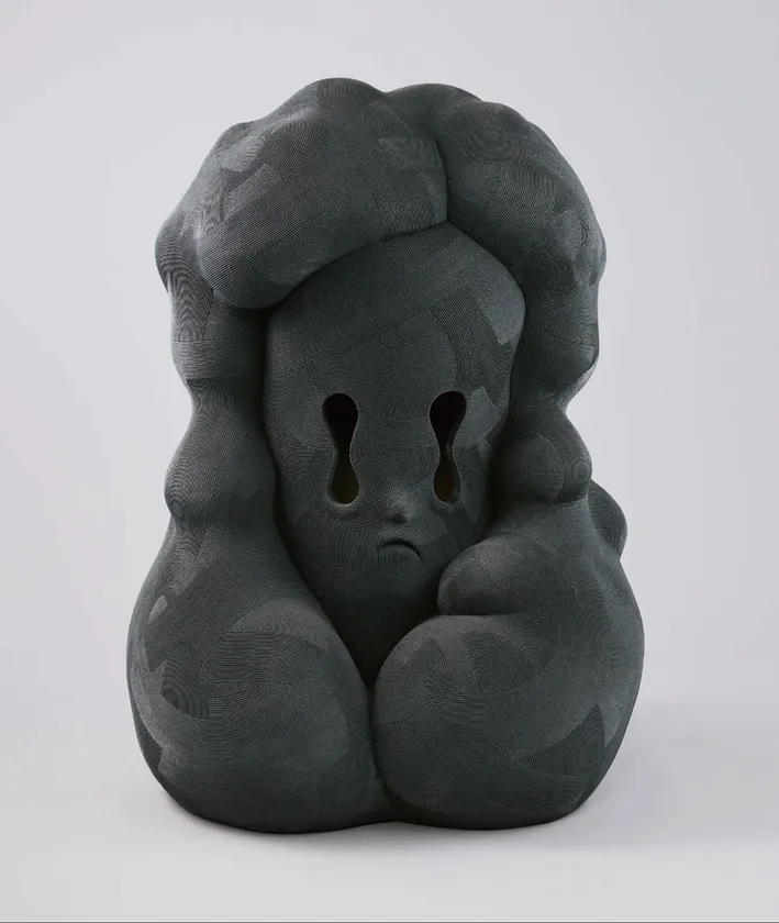 岩村 遠《Neo Jomon：Still Dreaming Girl》2026年、H152cm、作家蔵