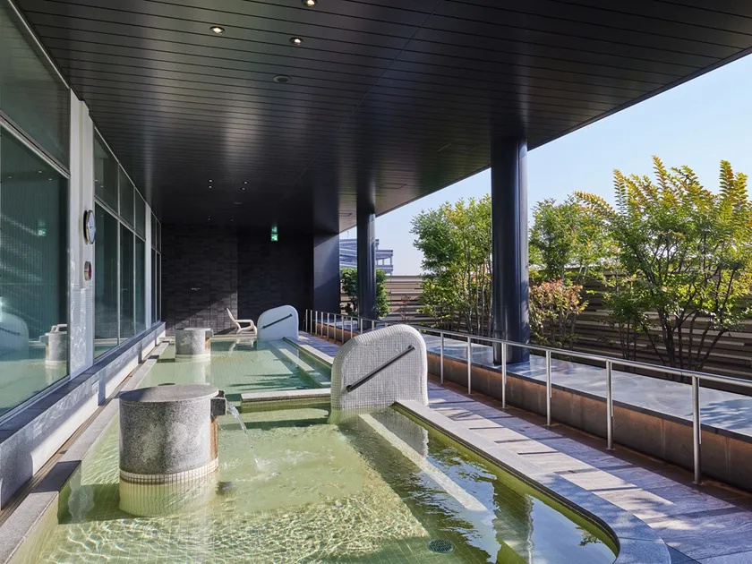 RIVERSIDE SPA
