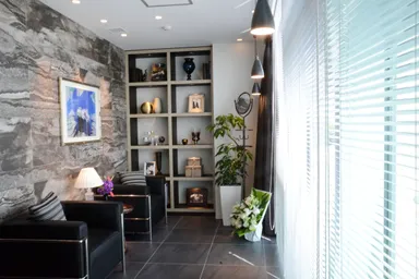 クールな印象の落ちつきあるサロン