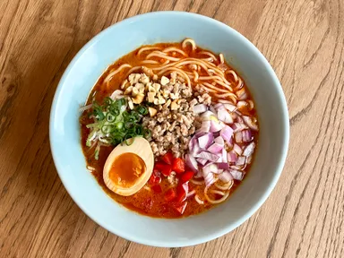 豆乳麻辣担々麺