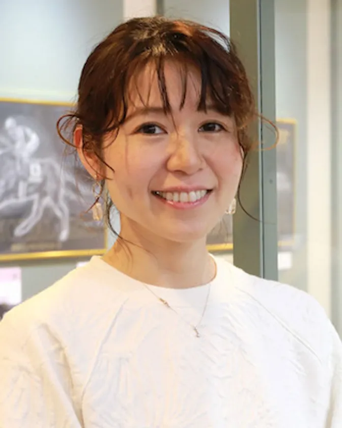 河野真弓