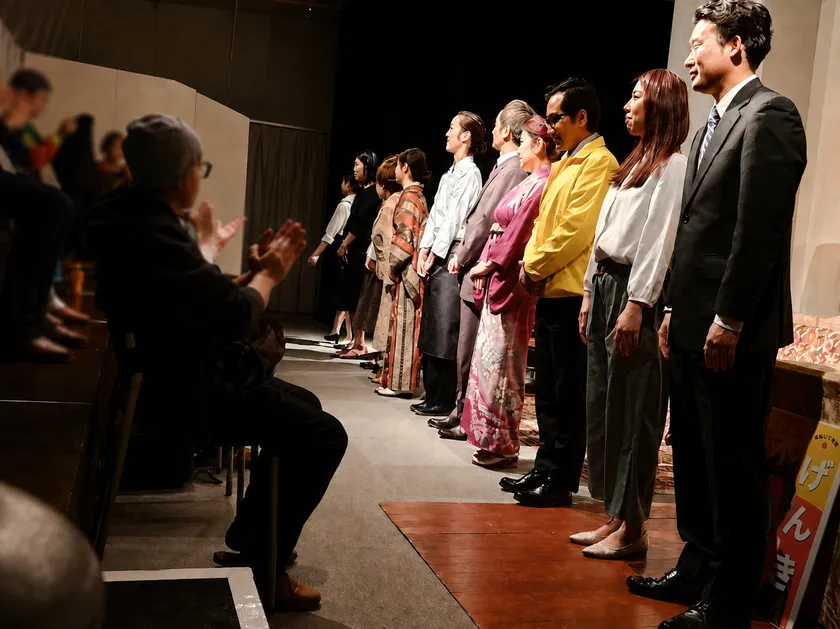 ステージとの距離最前列で約50cm＜過去公演より＞