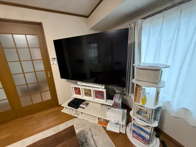 コモンリビング65インチテレビ
