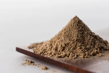【麦こがし】大麦を炒ってから挽いた粉のこと