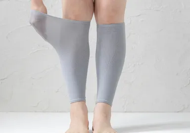 締め付けのストレスからの解放を目指した伸縮性とフィット感。