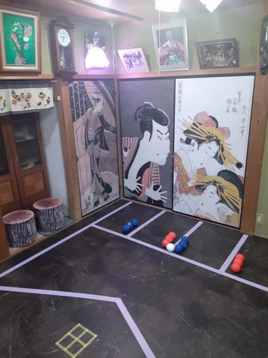 喫茶タンポポのボッチャのコート