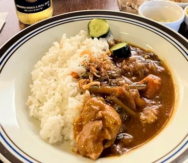 喫茶タンポポ名物のエキゾチックカレー