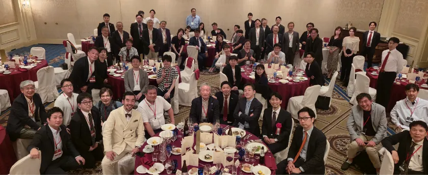 懇親会開催時の風景