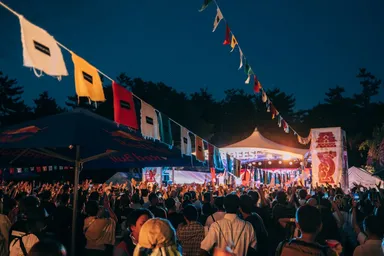 夜のダンスショー