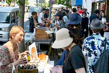 まるでマルシェ会場に