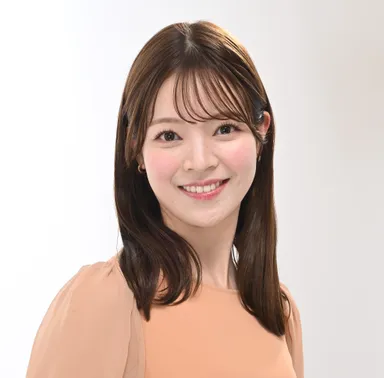 三宅絹紗フリーアナウンサー