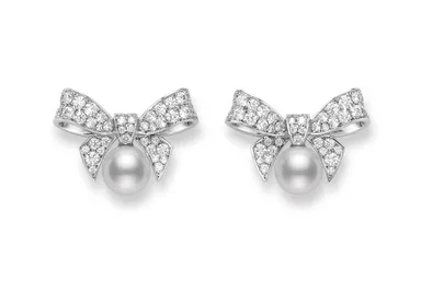「Bow Charm」ピアス