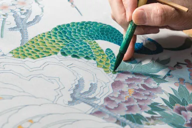 手描き友禅の技術をレザーへ