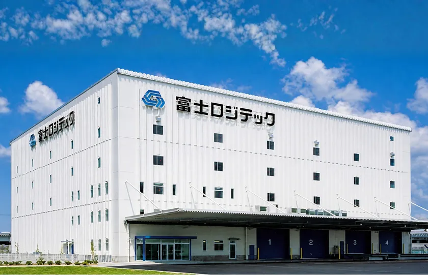 給電拠点として登録した「浜松ロジスティクスセンター」(浜松市)