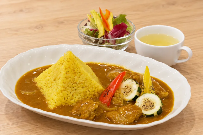 ピラミッドカレー