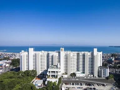 ホテル（本館）外観