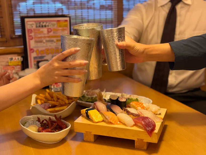 寿司とチンチロで乾杯!