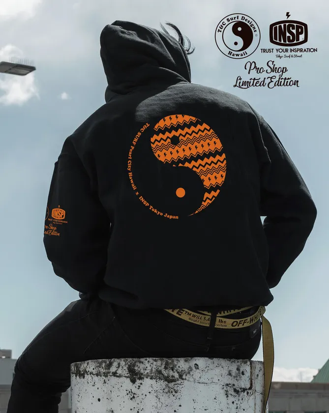 INSP x T&C SURF コラボパーカー