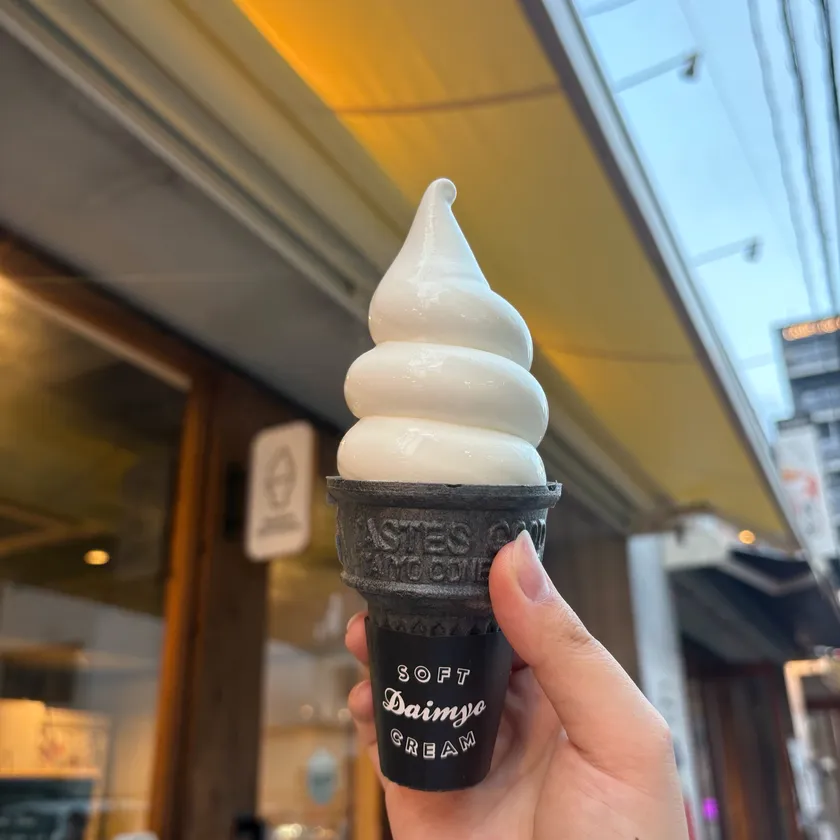 福岡・大名生まれのソフトクリーム