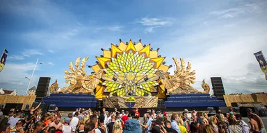 CORONA SUNSETS MUSIC FESTIVAL