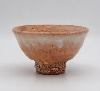 伝統的技法を用いて作られた萩焼1