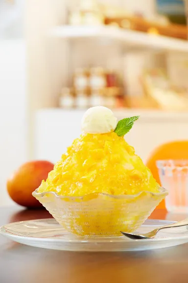 沖縄産マンゴー