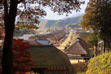 秋の大内宿