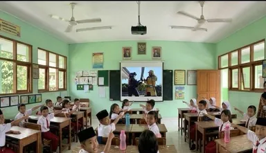 バリ島　学校上映2