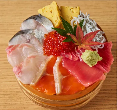 秋彩7色桶丼