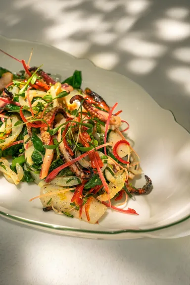 Charcoal Grilled Indonesian Squid(インドネシア風イカの炭火焼き)