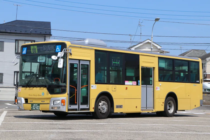 きいろいバス