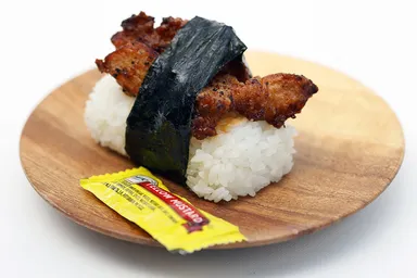 ハワイアンスタイルもちこチキンむすび