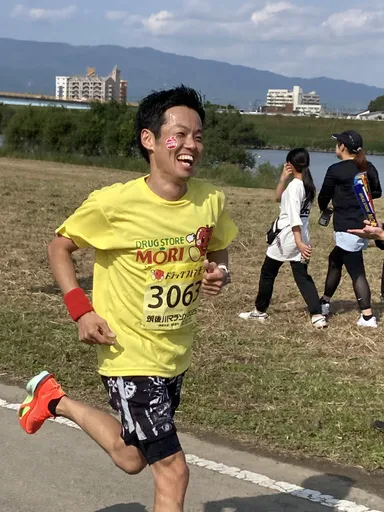 走っているランナー