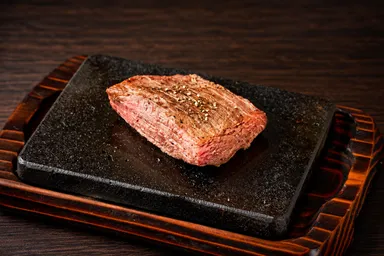 ロースステーキ　1,300円(税込)