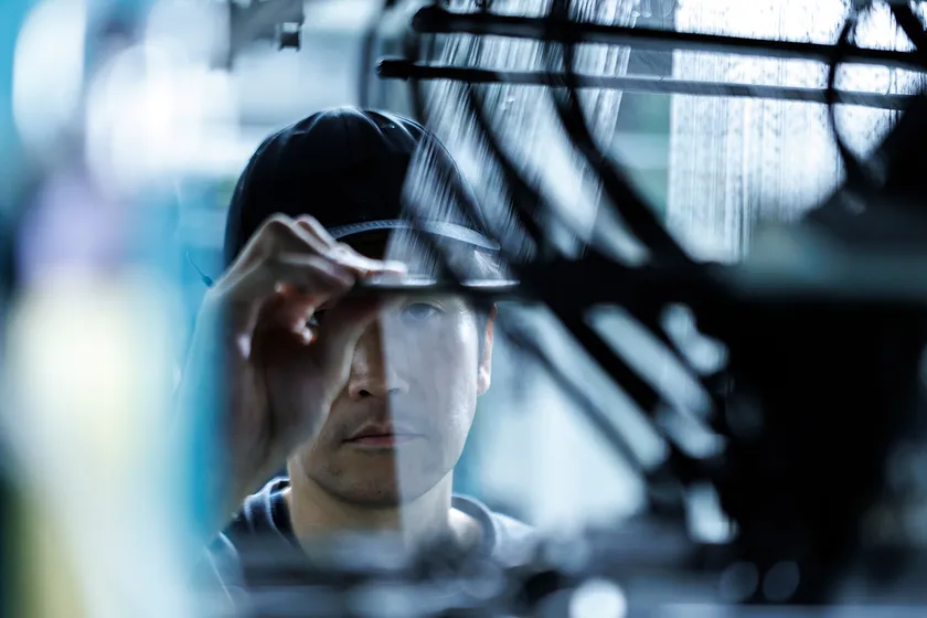 編立工場の職人技