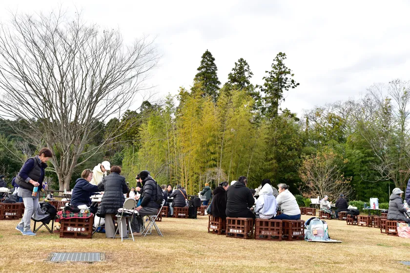 家族でくつろげる芝生広場(2025年開催時)