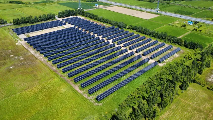 写真1:美唄市茶志内太陽光発電所