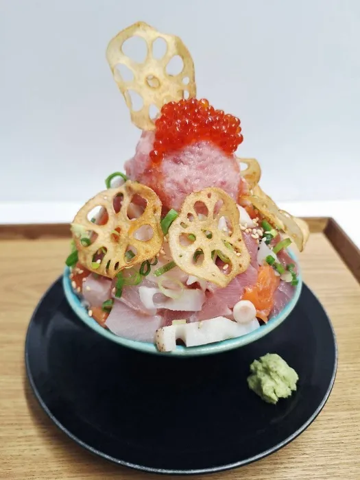 れんこんしゃきしゃきてっぺん丼