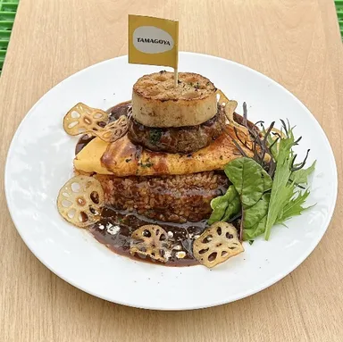 ほくほくパリ♪　かすみがうら市産レンコンステーキオムバーグ