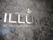 ILLUMS ロゴ