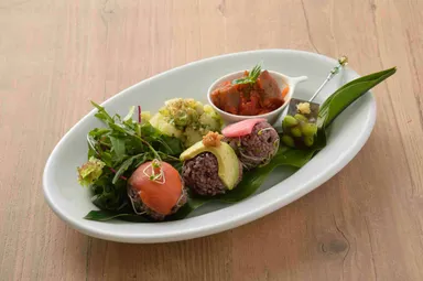 3種の手まりAGEレスプレート