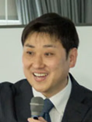 講師 小川 明広