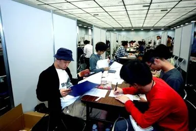 マンガ出張編集部