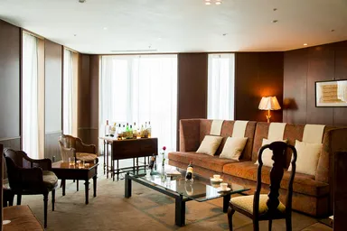 インペリアルラウンジ