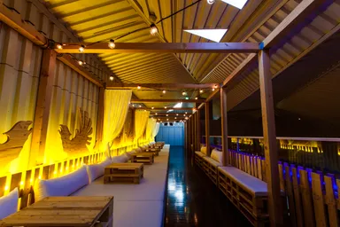 CORONA SUNSETS BAR HARAJUKU　店舗イメージ2